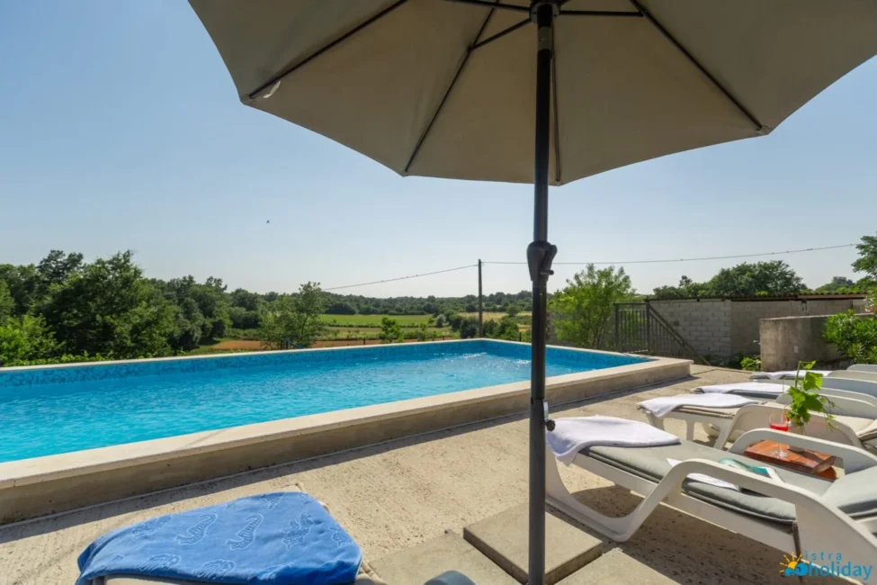 vila,anna,kringa,bazen,istra,centralna istra,8 osoba,dječije,igralište